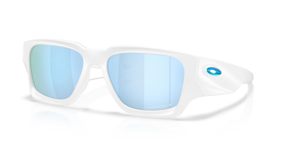 OAKLEY SPOR ERKEK POLARİZE GÜNEŞ GÖZLÜĞÜ 0OO9514 951404 BEYAZ ÇERÇEVE MAVİ AYNALI CAM