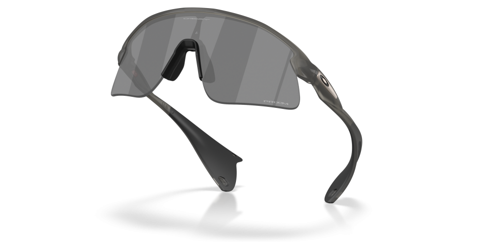 OAKLEY SPOR UNISEX GÜNEŞ GÖZLÜĞÜ 0OO9517 951701 GRİ ÇERÇEVE FÜME AYNALI CAM