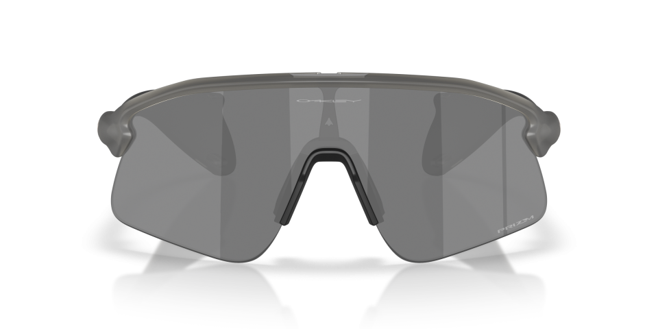 OAKLEY SPOR UNISEX GÜNEŞ GÖZLÜĞÜ 0OO9517 951701 GRİ ÇERÇEVE FÜME AYNALI CAM