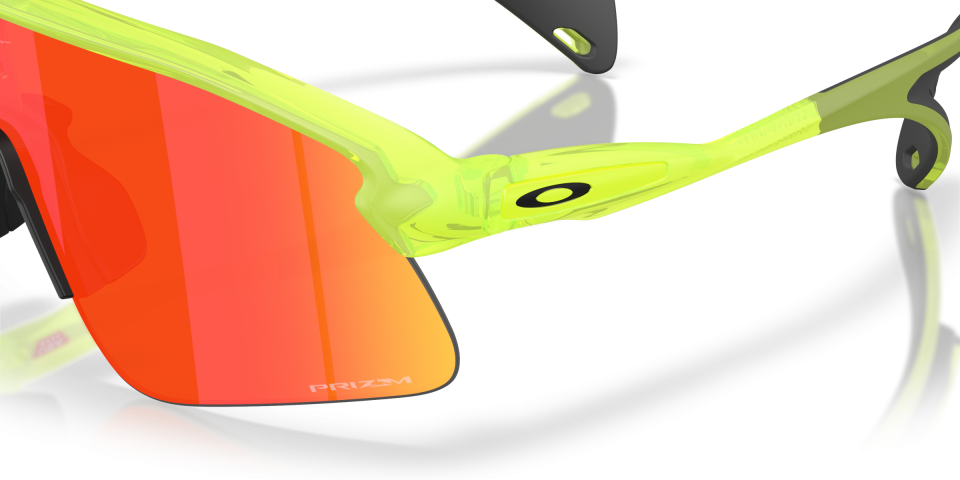 OAKLEY SPOR UNISEX GÜNEŞ GÖZLÜĞÜ 0OO9517 951703 YEŞİL ÇERÇEVE TURUNCU AYNALI CAM