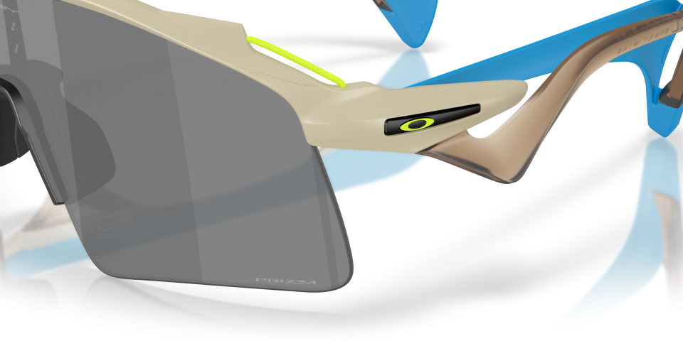 OAKLEY SPOR UNISEX GÜNEŞ GÖZLÜĞÜ 0OO9519 951903 BEJ ÇERÇEVE FÜME AYNALI CAM