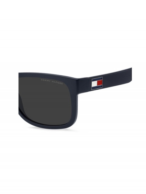 Tommy Hilfiger TH 1556/N/S Erkek Güneş Gözlüğü – Eco Polyamide Çerçeve | Sportif Dikdörtgen Tasarım | UV400 Koruma